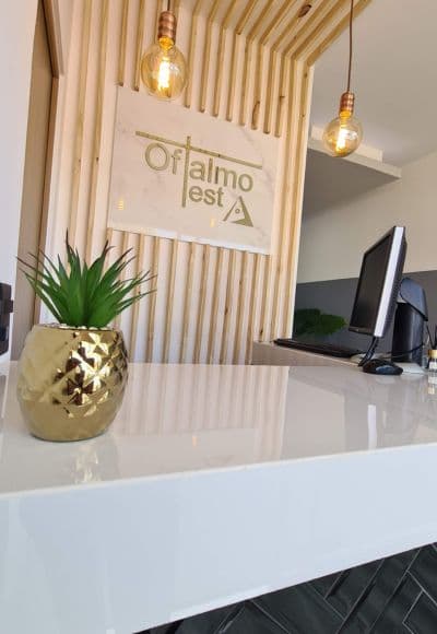 clínica oftalmológica